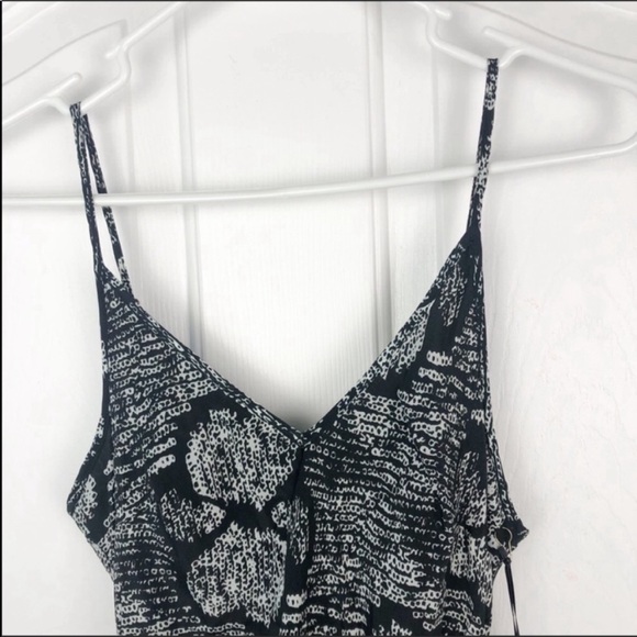 {SOLD} NWT NEW VETIVER Midi Black Pattern Dress V Neck 4 - Picture 7 of 12